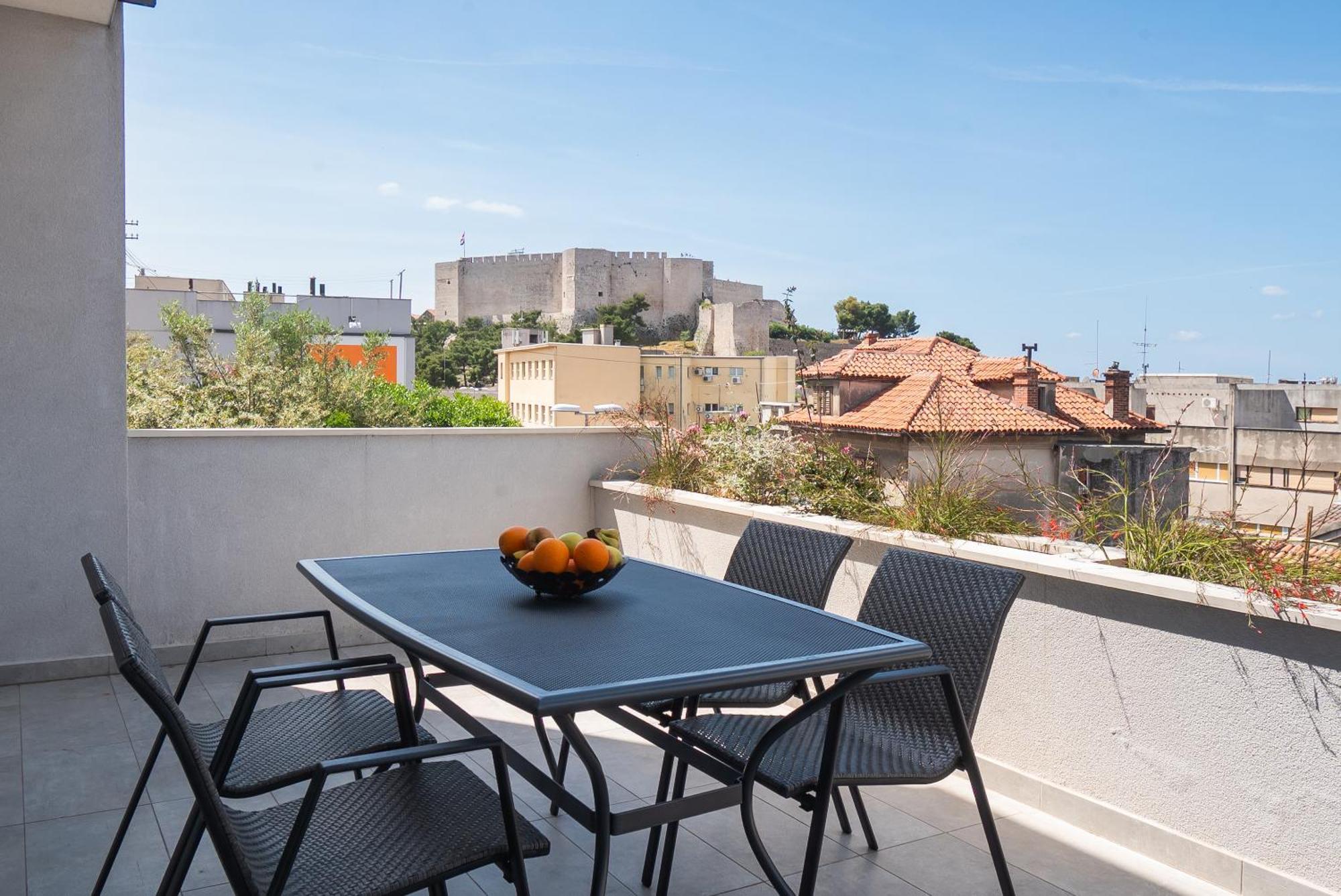 Apartman Miriam Sibenik Luaran gambar