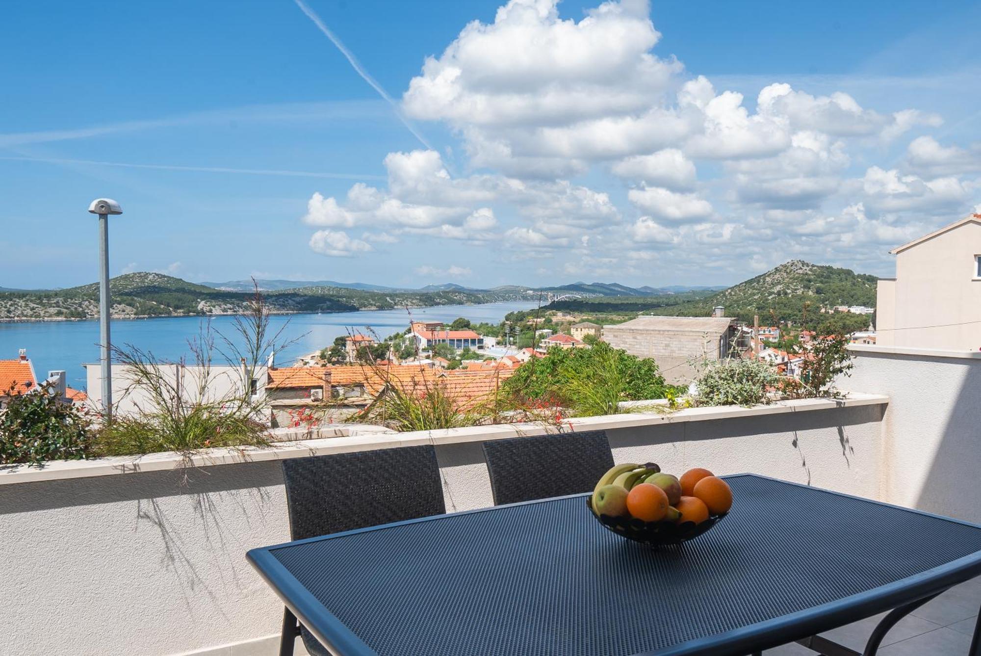 Apartman Miriam Sibenik Luaran gambar